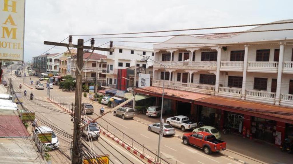 Lankham Hotel Pakse Εξωτερικό φωτογραφία