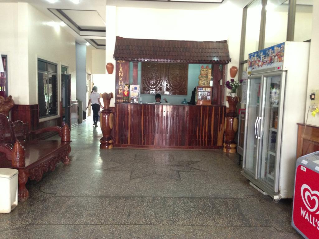 Lankham Hotel Pakse Εξωτερικό φωτογραφία