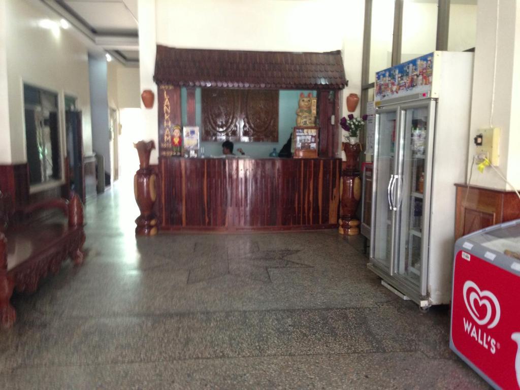 Lankham Hotel Pakse Εξωτερικό φωτογραφία